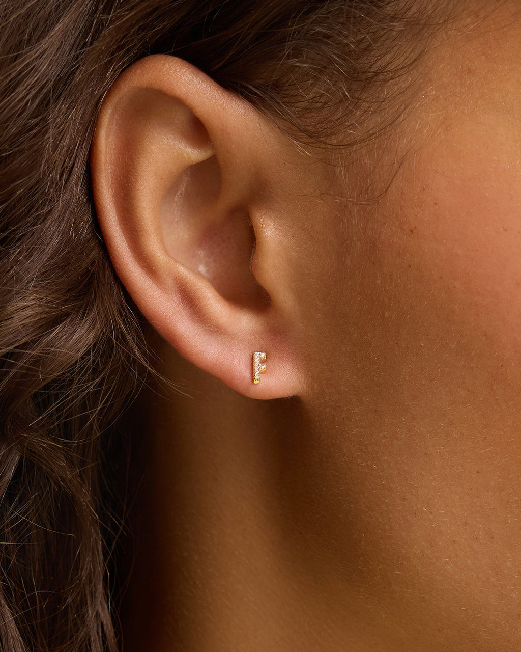 Wilder Shimmer Alphabet Single Stud