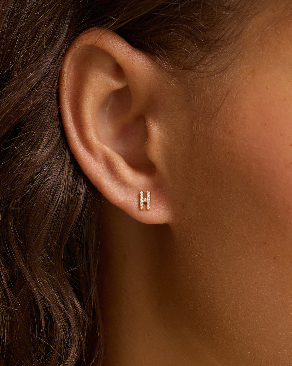 Wilder Shimmer Alphabet Single Stud
