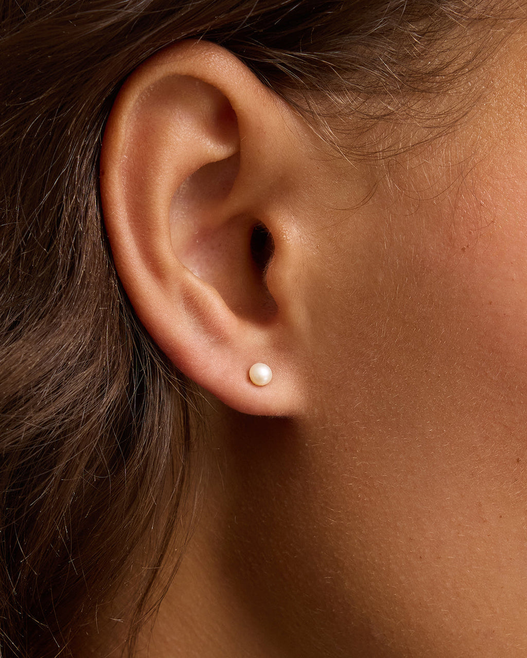 Pearl Single Stud