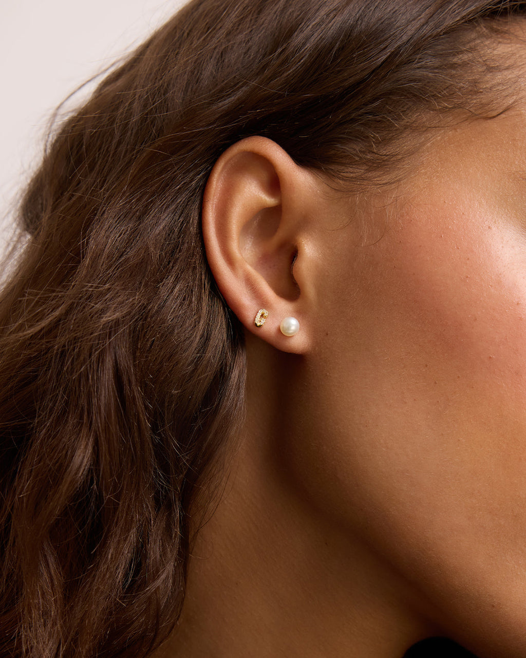 Pearl Single Stud